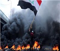 متظاهرون يحرقون القنصلية الإيرانية في العراق.. والأمن يفرض حظر تجوال