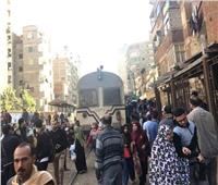 صور| مصرع شخص دهسا أسفل قطار أبو قير شرقي الإسكندرية