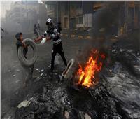 محتجون يحرقون إطارات مع تجدد الاحتجاجات في جنوب العراق