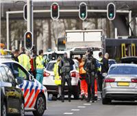 الشرطة الهولندية: لا دليل على دافع إرهابي وراء حادث الطعن في لاهاي