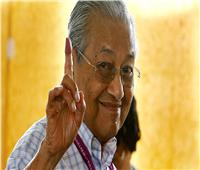 رئيس وزراء ماليزيا يلمح أنه قد يظل في منصبه بعد 2020