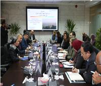 محافظ القليوبية ووزيرة البيئة يشاركان في اجتماع مواجهة تلوث الهواء بالقاهرة الكبرى