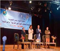 وزيرة الهجرة ومحافظ الفيوم يزوران قرية تونس ومدرسة صناعة الخزف والفخار