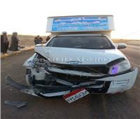 صور| إصابة 7 في حادث سير بطريق «نجع حمادي - قنا» الصحراوي