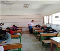 ٩٤٠٨ طالب بالصفين الأول والثاني الثانوي يؤدون إمتحان اللغة العربية ببورسعيد