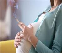 استشاري أمراض صدرية: تدخين الأم أثناء الحمل يهدد الجنين بالشلل