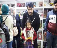 صور| هيثم مازن يحتفل برواية «بنت عمري» مع جمهور معرض الكتاب 