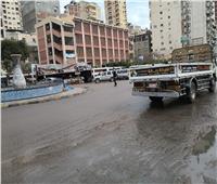 صور| أمطار متوسطة في الإسكندرية.. واستمرار حركة الملاحة البحرية