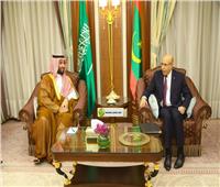 ولي العهد السعودي يجتمع بالرئيس الموريتاني