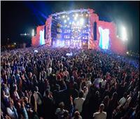 صور| تامر حسني و15 نجما عربيا وعالميا يشعلون مهرجان «JTTX»