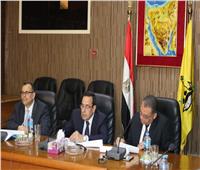 محافظ شمال سيناء يستعرض جهود المحافظة في مواجهة كورونا
