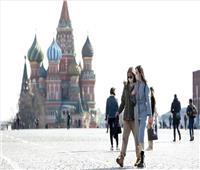 روسيا «ثامن» بلد في العالم تكسر حاجز المائة ألف إصابة بوباء كورونا