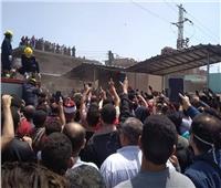 صور| الآلاف يشيعون جثماني شهيدي الواجب بالدقهلية وسط هتافات مطالبة بالقصاص