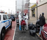 عشرات الجثث متحللة في شاحنات.. «حدث مروع» يهز نيويورك