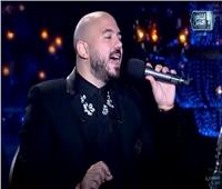 فيديو| محمود العسيلي يغني «يا بنت السلطان» في «شيخ الحارة»