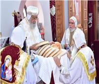 البابا تواضروس يصلي قداس عيد الرسل بدير الأنبا بيشوي 