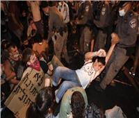 الشرطة الإسرائيلية تفرق مظاهرة ضخمة ضد نتنياهو.. وتعتقل 12 شخصًا