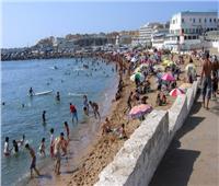 الجزائر تعيد فتح الشواطئ والمطاعم والفنادق اعتبارا من السبت المقبل وفق إجراءات وقائية