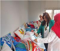  نائب رئيس جامعة بنها تتفقد أعمال تجهيز معرض المشغولات اليدوية بكلية التربية