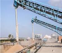 وزارة النقل تواصل نقل شحنات القمح من ميناء دمياط إلى صوامع إمبابة عبر نهر النيل