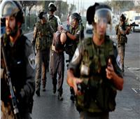 قوات الاحتلال تعتقل 7 شبان فلسطينيين من بلدة العيسوية بالقدس