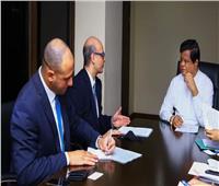 السفير المصري بكولومبو يبحث تعزيز العلاقات مع وزير التجارة السريلانكي