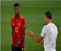 «فاتي» يقود هجوم منتخب إسبانيا لمواجهة سويسرا