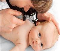 هل تتسبب الرضاعة الطبيعية في التهابات الأذن الوسطى لطفلك؟