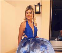صور| بوسي شلبي تستعرض فستانها قبل حفل ختام مهرجان الجونة