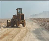 إعادة فتح بعض الطرق بجنوب سيناء والبحر الأحمر بعد إزالة آثار السيول