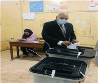 انتخابات النواب 2020 | كمال شاروبيم يدلي بصوته في المنصورة
