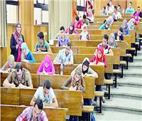 الحكومة تكشف حقيقة إلغاء امتحانات «الميدتيرم» بالجامعات 