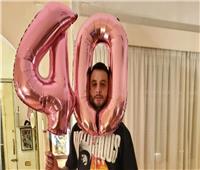 صور| تعليق غريب من أحمد الفيشاوي خلال الاحتفال بعيد ميلاده