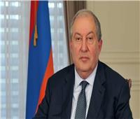 الرئيس الأرمني يدعو لانتخابات مبكرة.. وتسليم الحكم لحكومة وفاق وطني