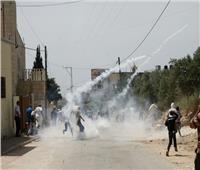 اختناق العشرات خلال قمع الاحتلال الإسرائيلي لمسيرة مناهضة للاستيطان