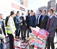 محافظ الشرقية يشهد توزيع مساعدات «أكبر قافلة إنسانية» مع صندوق تحيا مصر