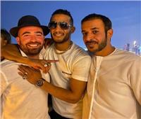 بعد اتهامات التطبيع.. الإعلامي الإماراتي يحذف صورة محمد رمضان مع فنان إسرائيل