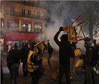 فرنسا: إصابة 37 شرطياً في اشتباكات مع محتجين بباريس