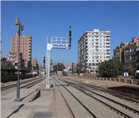 برج طهطا يدخل منظومة إشارات السكة الحديد مع تطوير 64 مزلقانا | صور