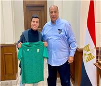 اتحاد الكرة يؤكد أحقية الاتحاد في قيد فوزي الحناوي