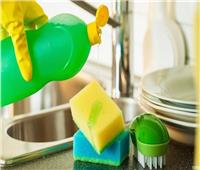طريقة صنع سائل تنظيف الأطباق في المنزل
