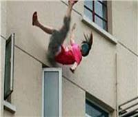مصرع فتاة سقطت من الطابق السابع وخطيبها يقفز خلفها بالإسكندرية