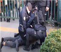 فيديو| اشتباكات بين الشرطة التركية وطلاب جامعة بسبب أردوغان