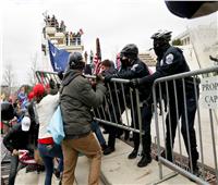 عاجل| متظاهرون من أنصار ترامب يقتحمون مبنى الكونجرس 