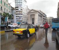 تستمر 6 أيام.. أمطار نوة الفيضة الكبرى تربك شوارع الإسكندرية | فيديو وصور
