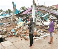 وفاة 35 شخصًا وإصابة المئات في زلزال بإندونيسيا