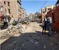 حملة لرفع وإزالة القمامة من شوارع مدينة منفلوط بأسيوط  
