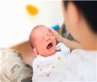 فيديو| استشاري طب أطفال توضح أسباب بكاء الرضيع باستمرار وكيفية العلاج