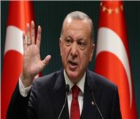 «بلومبرج»: أردوغان يواصل الإطاحة بالمسئولين الماليين بعد تفاقم الأزمات