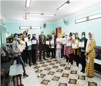 مدير تعليم الوادي الجديد يكرم الطلاب الموهوبين لاجتياز دورة «البرمجة»